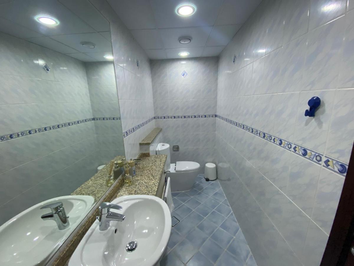 One Bedroom Apartment With Pool & Gym Near Marina ドバイ エクステリア 写真